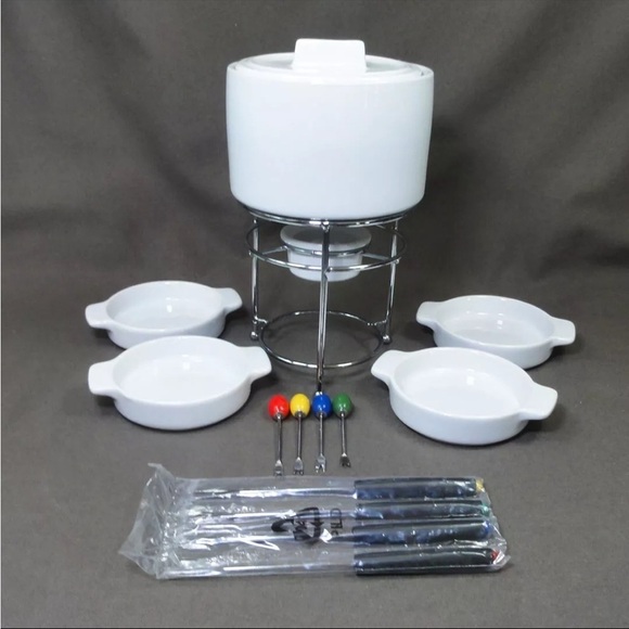 Pier 1 Imports White Stackable Fondue Set NIB - Picture 2 of 14